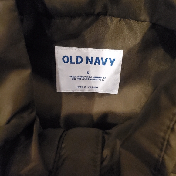 Bundle of Sherpa Vests - Picture 6 of 6